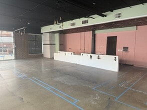 213 Ann St, East Lansing, MI à louer Photo intérieure- Image 2 de 4