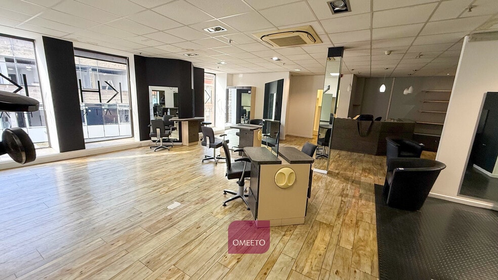 1 St. Peters Way, Derby à louer - Photo du bâtiment - Image 3 de 8