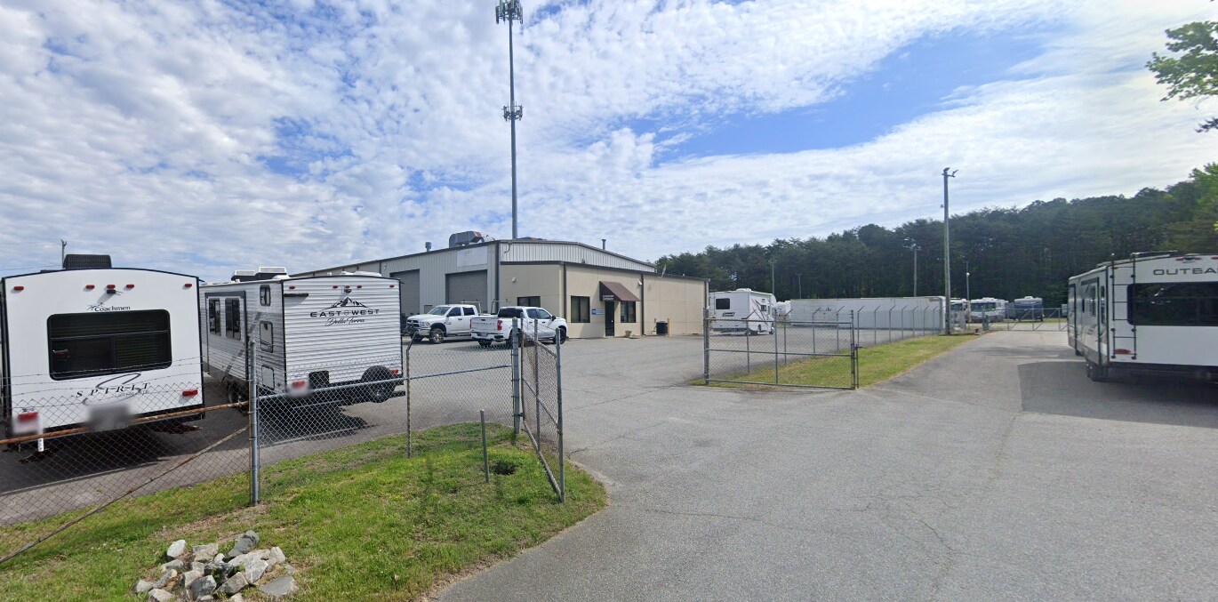 1069 Boulder Rd, Greensboro, NC for lease Primary Photo- Image 1 of 4
