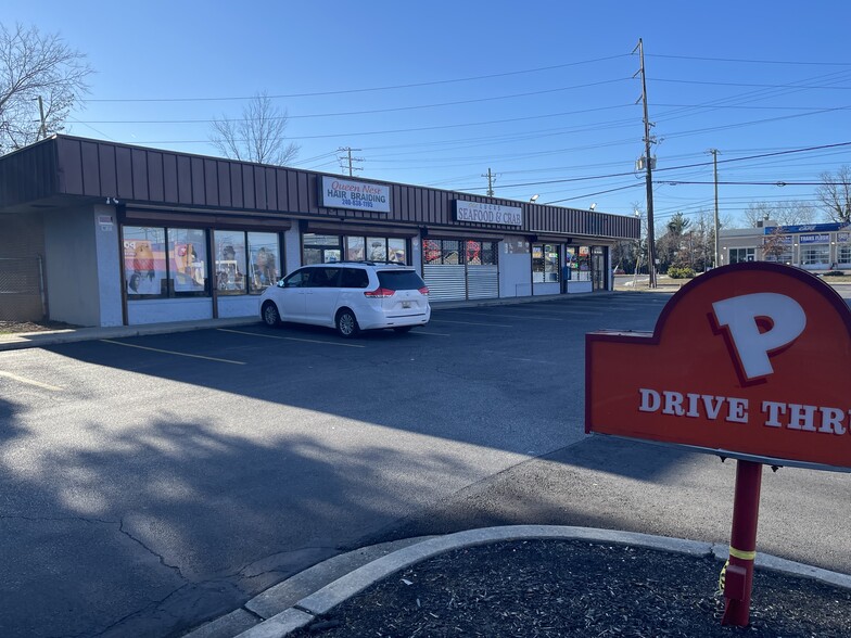 5320-5406 Marlboro Pike, District Heights, MD for lease - Building Photo - Image 2 of 3