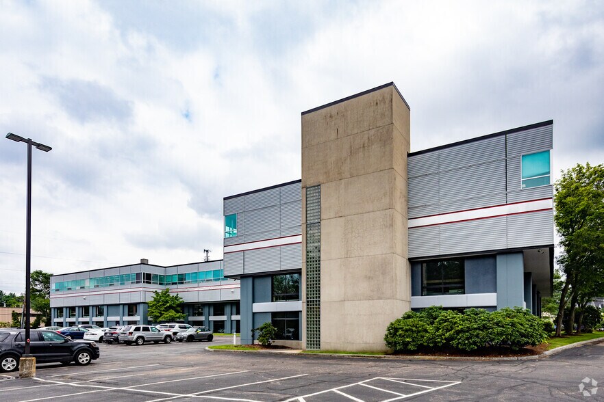 209 W Central St, Natick, MA à louer - Photo du bâtiment - Image 3 de 5