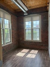 20 Canal St, Franklin, NH for lease Interior Photo- Image 2 of 3