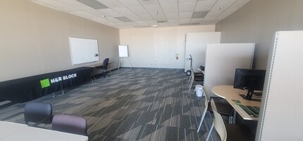 2719-2777 S 6th St, Springfield, IL à vendre Photo intérieure- Image 2 de 7