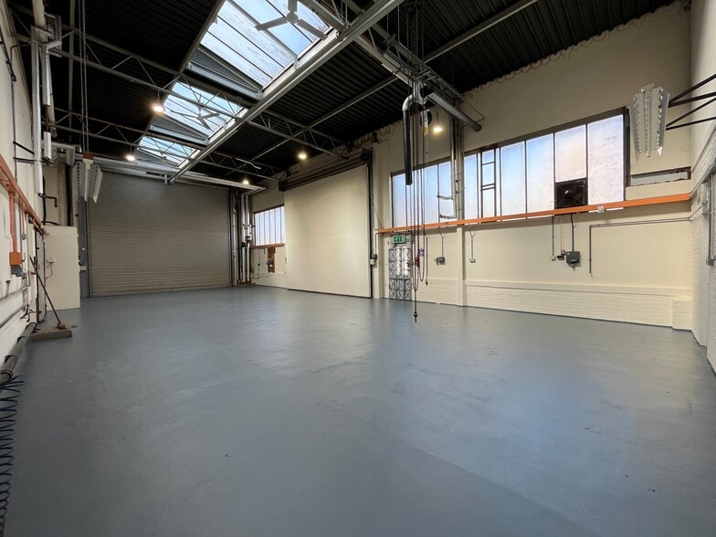 42 Wrest Park, Silsoe à louer - Photo du bâtiment - Image 3 de 16