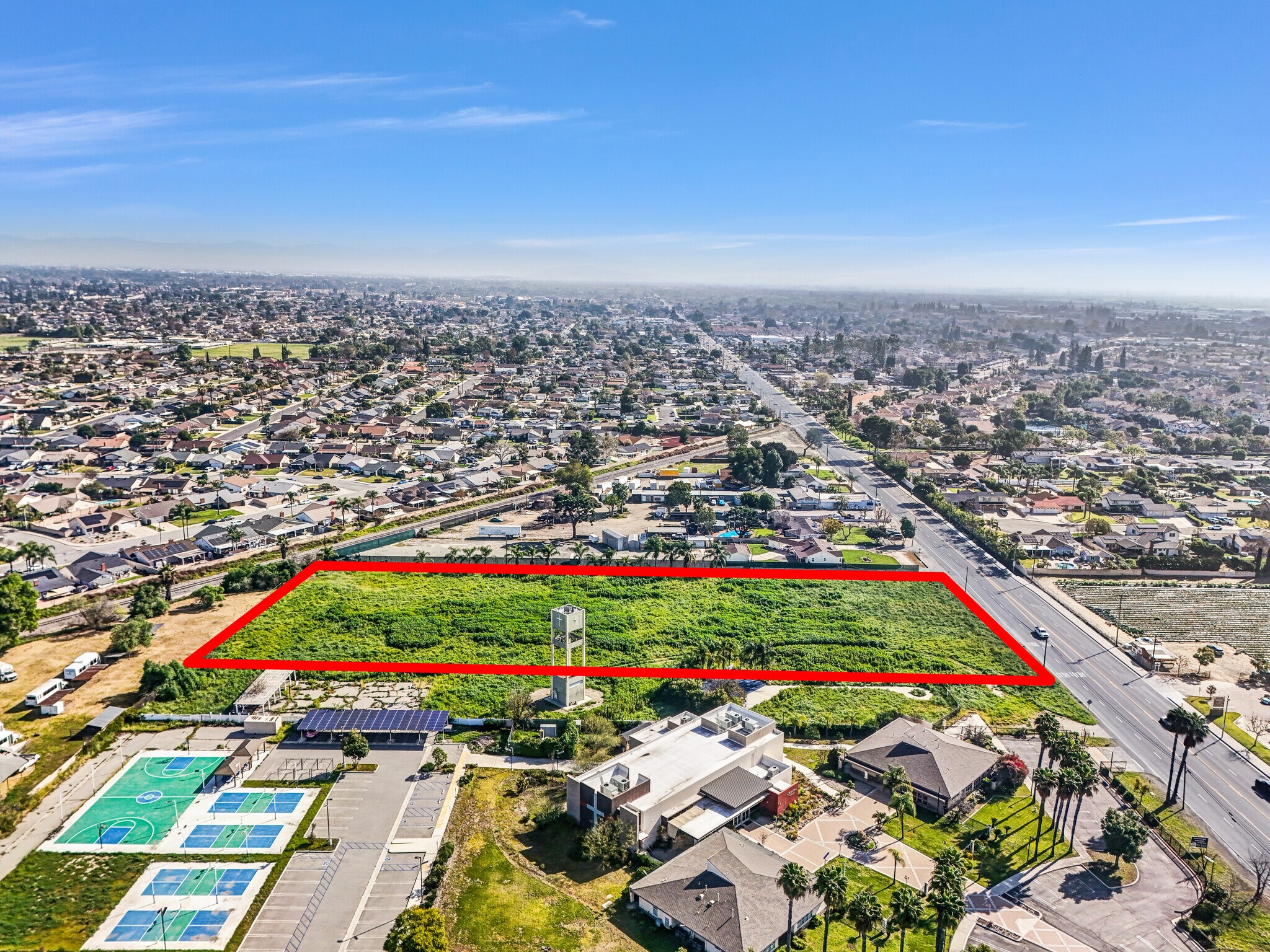 4186 Riverside Dr, Chino, CA à vendre Aérien- Image 1 de 14