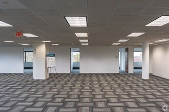 5202 Old Orchard Rd, Skokie, IL à louer Photo intérieure- Image 2 de 3