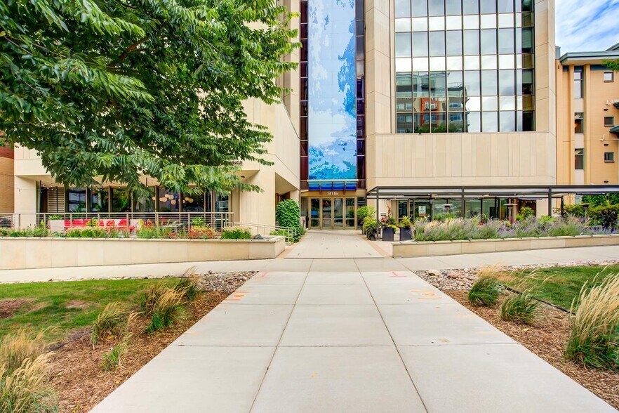 316 W Washington Ave, Madison, WI à louer - Photo du bâtiment - Image 3 de 13