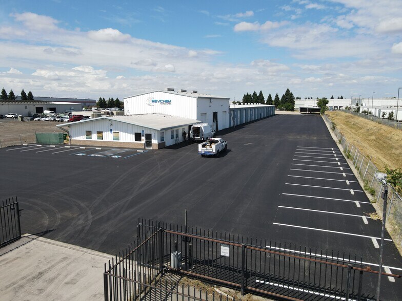 4807 Airport Way, Stockton, CA à louer - Photo du bâtiment - Image 1 de 3