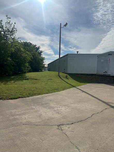 301 Jane pl, Lowell, AR à vendre - Photo du bâtiment - Image 2 de 8