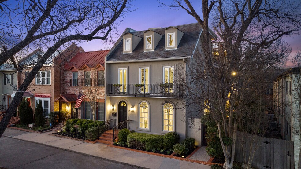 1810 W 35th St, Austin, TX à vendre - Photo du bâtiment - Image 2 de 114