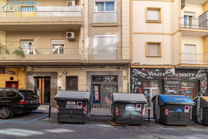Commerce de détail dans Granada, Granada à vendre - Photo du bâtiment - Image 2 de 14