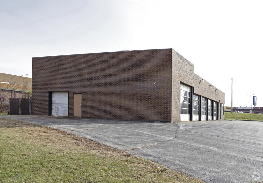 4100 E State St, Rockford, IL à vendre - Photo du bâtiment - Image 2 de 2