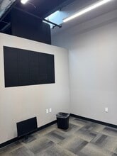 202 E Historic Columbia River Hwy, Troutdale, OR à louer Photo intérieure- Image 2 de 8