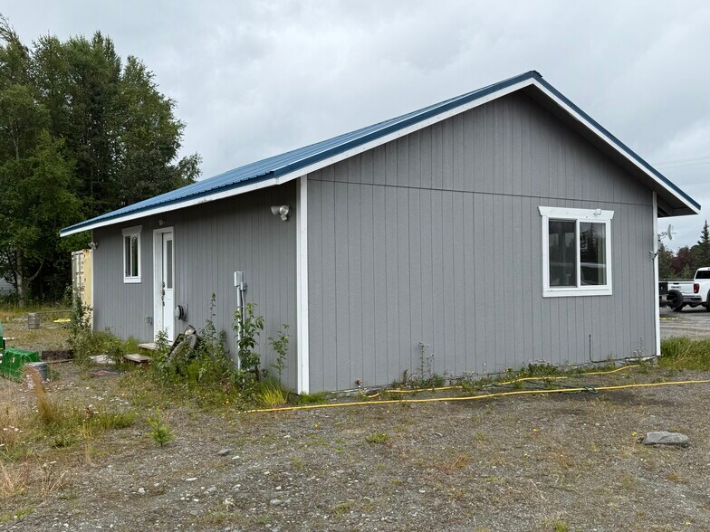 42225 Kalifornsky Beach Rd, Soldotna, AK à louer - Photo du bâtiment - Image 3 de 4