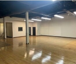 327 S St NE, Washington, DC à louer Photo intérieure- Image 2 de 4