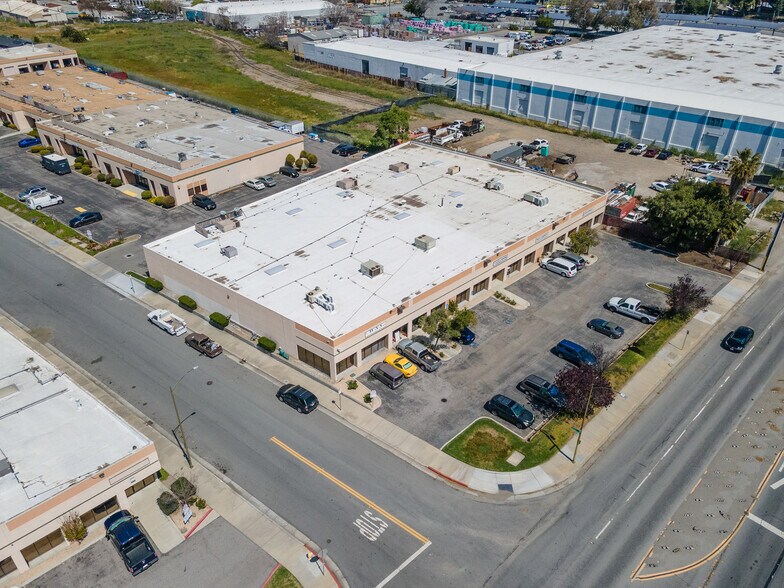 123-129 E Alma Ave, San Jose, CA à vendre - Photo du bâtiment - Image 3 de 20