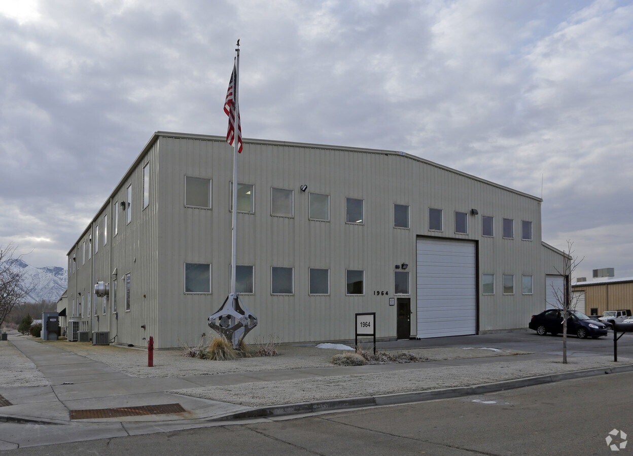 1964 Ironton Blvd, Provo, UT for lease Primary Photo- Image 1 of 4