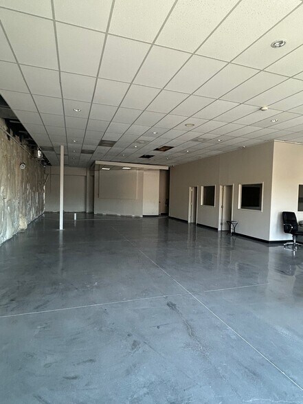 5110 Oporto Madrid Blvd S, Irondale, AL à louer - Photo du bâtiment - Image 3 de 8