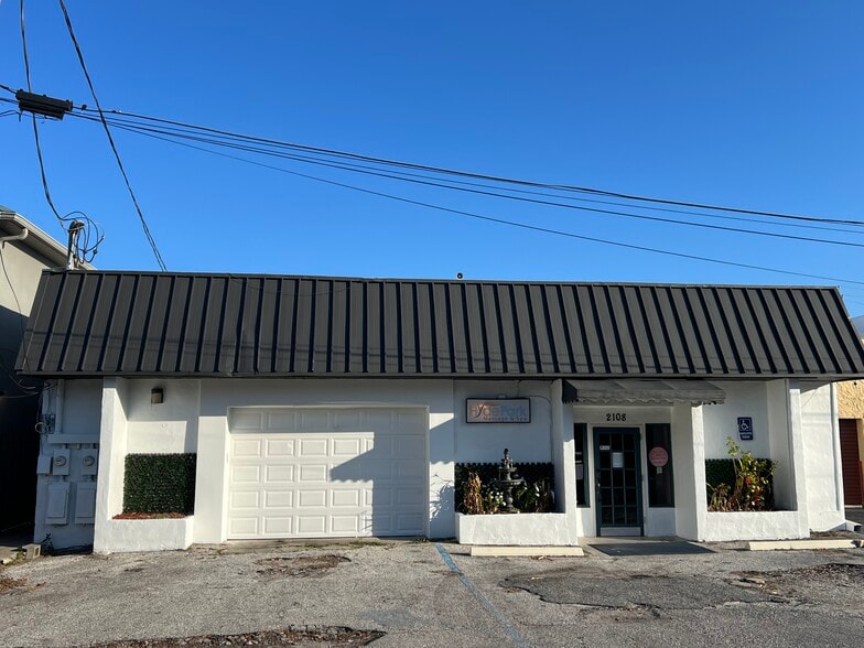 2108 W Kennedy Blvd, Tampa, FL for lease - Building Photo - Image 1 of 17