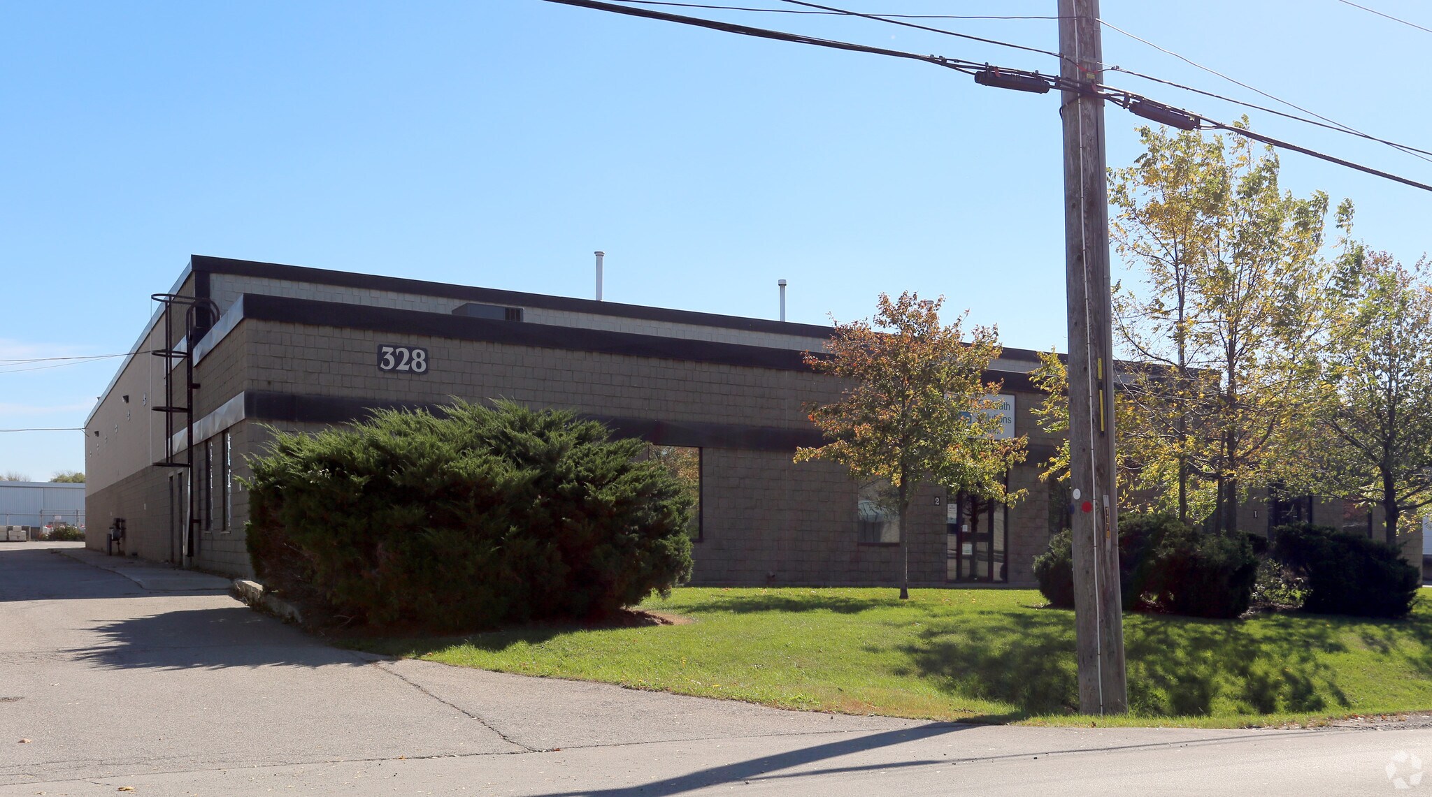 328 Glover Rd, Hamilton, ON for sale Primary Photo- Image 1 of 1