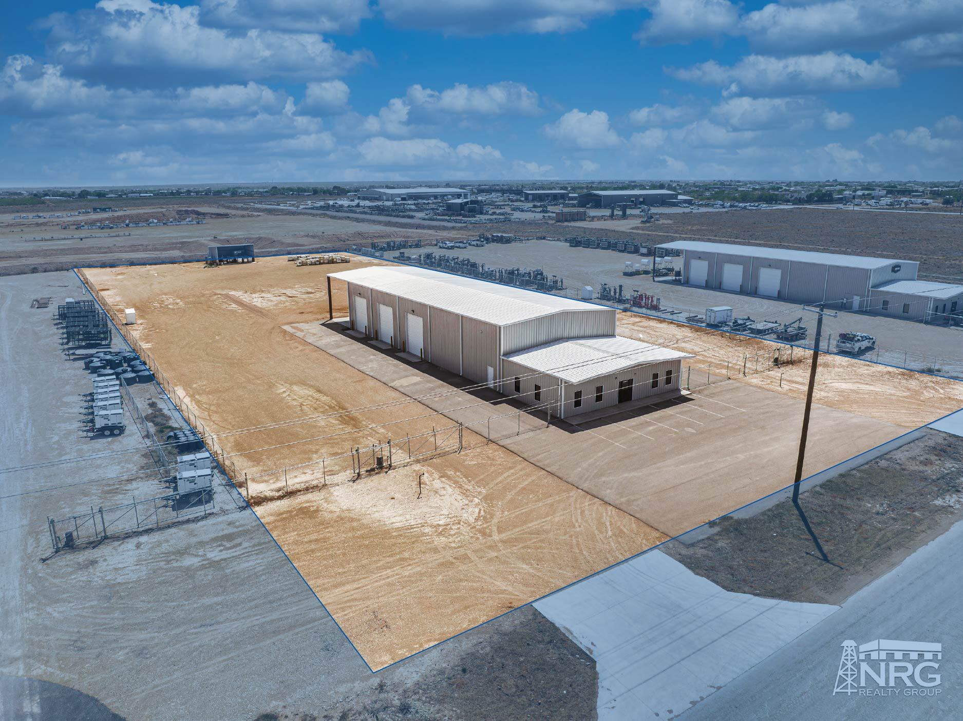 2104 E County Road 130, Midland, TX à louer Photo du bâtiment- Image 1 de 14