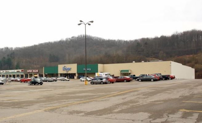 7 Market Place Mall, Weston, WV à louer - Photo du bâtiment - Image 3 de 7