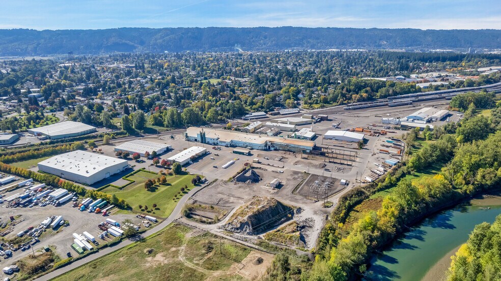 14025 N Bloss St, Portland, OR for lease - Aerial - Image 2 of 5