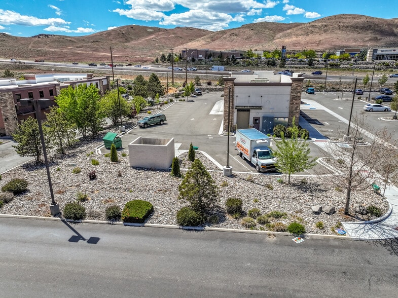 75 Los Altos Parkway, Sparks, NV à louer - Photo du bâtiment - Image 2 de 5