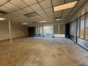 5755 Redwood Dr, Rohnert Park, CA à louer Photo intérieure- Image 1 de 6