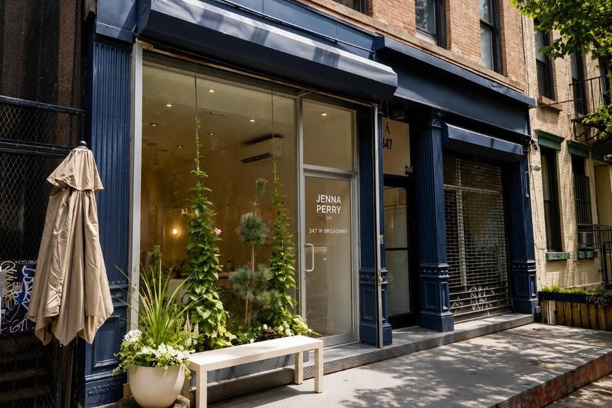 347 W Broadway, New York, NY for sale - Building Photo - Image 1 of 1