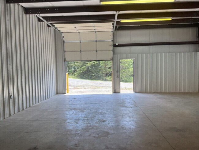 More details for 744 Buffalo Shoals Rd, Statesville, NC - Office for Lease