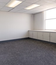 214 W Texas Ave, Midland, TX à louer Photo intérieure- Image 1 de 3