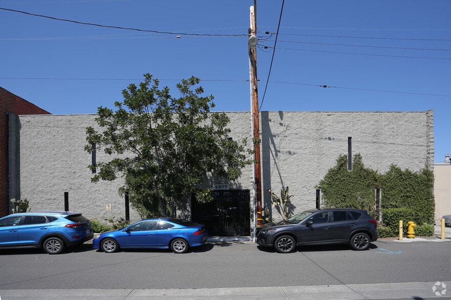 5875 Blackwelder St, Culver City, CA for lease - Building Photo - Image 3 of 5