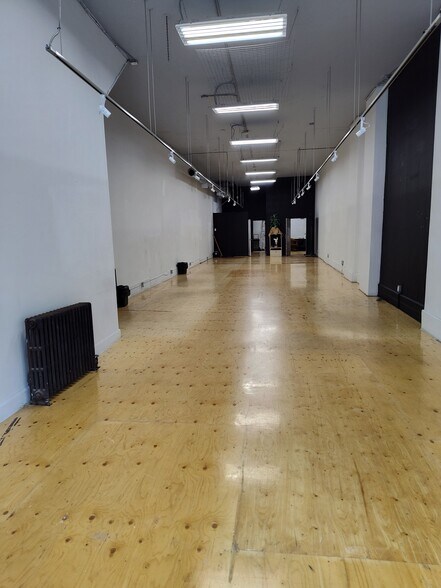 474 Queen St W, Toronto, ON à louer - Photo intérieure - Image 3 de 10