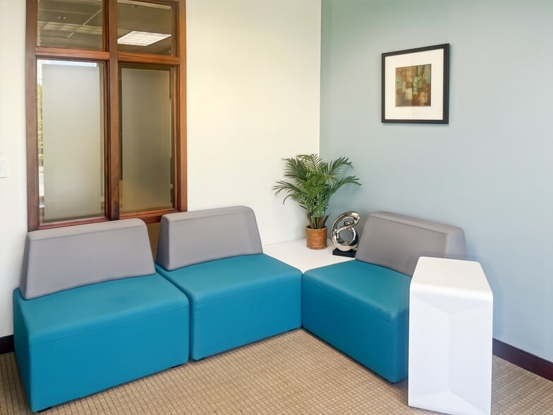 5960 Fairview Rd, Charlotte, NC for lease - Building Photo - Image 2 of 23