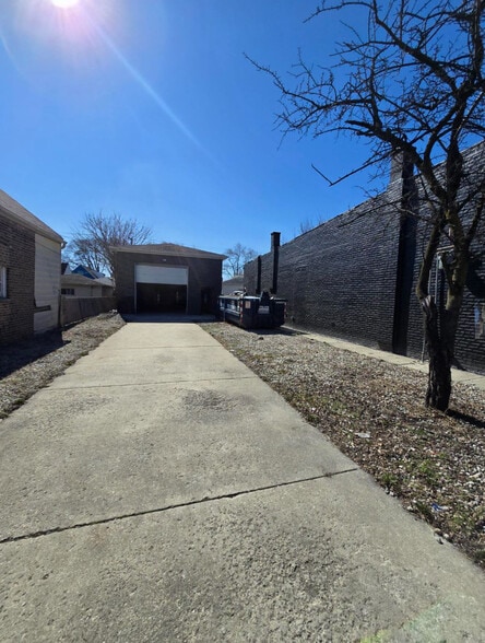 5427 W 25th St, Cicero, IL à louer - Photo du bâtiment - Image 2 de 17