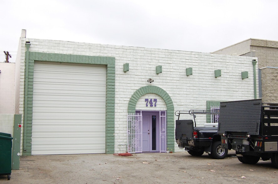 747 Milford St, Glendale, CA for lease - Building Photo - Image 1 of 26