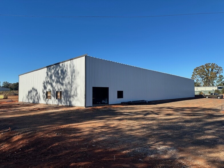 117 Standing Springs Rd, Greenville, SC for lease - Building Photo - Image 1 of 3