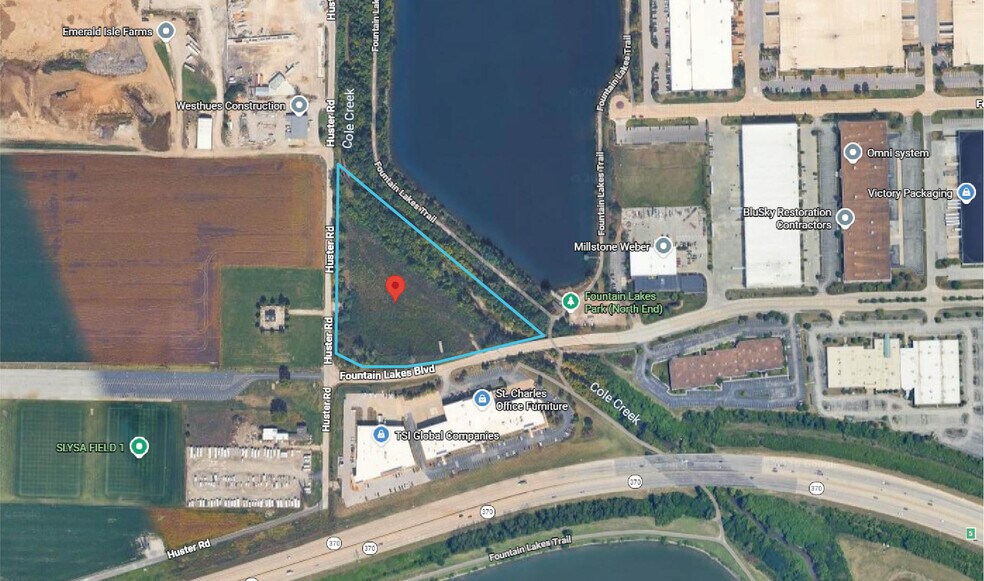 700 Fountain Lakes Blvd, Saint Charles, MO à vendre - Photo du bâtiment - Image 2 de 7