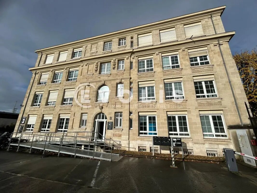 185 Boulevard Maréchal Leclerc, Bordeaux for lease Building Photo- Image 1 of 13