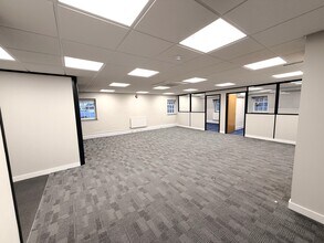 Foundry Ln, Horsham à louer Photo intérieure- Image 2 de 3