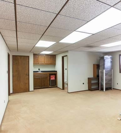 16257 Illinois Ave, Paramount, CA for sale - Interior Photo - Image 2 of 37