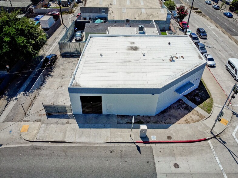 15300 S Avalon Blvd, Gardena, CA à louer - Photo du bâtiment - Image 2 de 17