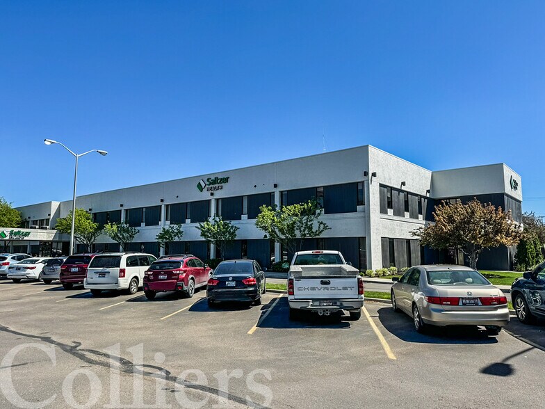 215 E Hawaii Ave, Nampa, ID à louer - Photo du bâtiment - Image 2 de 6