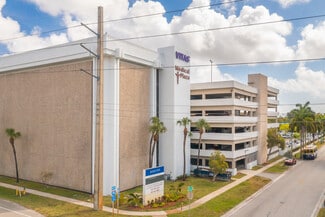 Plus de détails pour 100 NW 170th St, North Miami Beach, FL - Bureau/Médical, Médical à louer