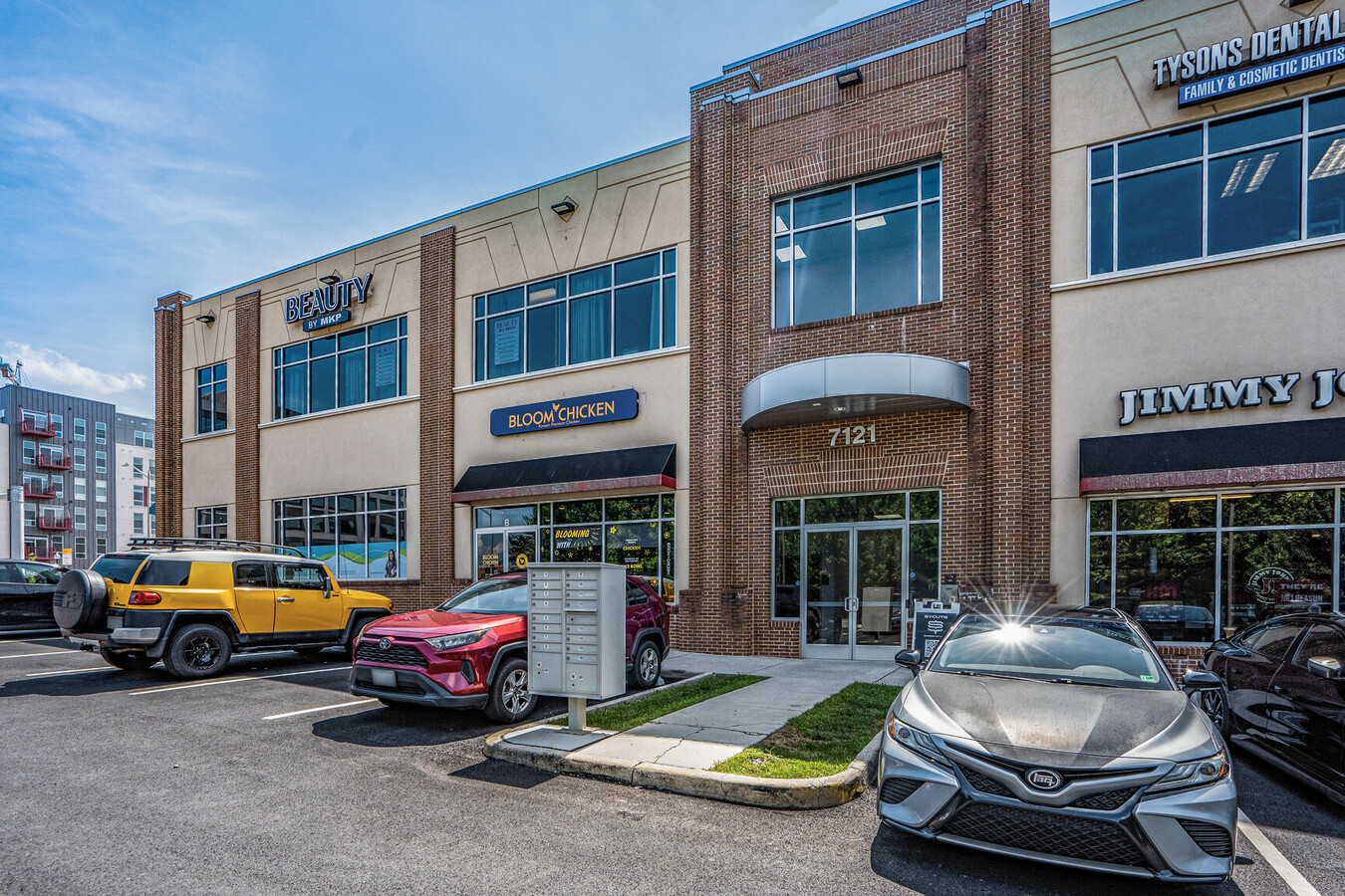 7121 Leesburg Pike, Falls Church, VA 22043 - Unit 2-2 -  - Interior Photo - Image 1 of 8