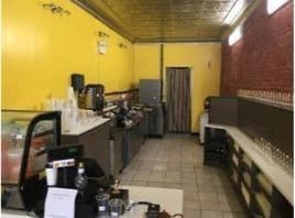 5024 Centre St, Niagara Falls, ON à vendre - Photo intérieure - Image 2 de 4