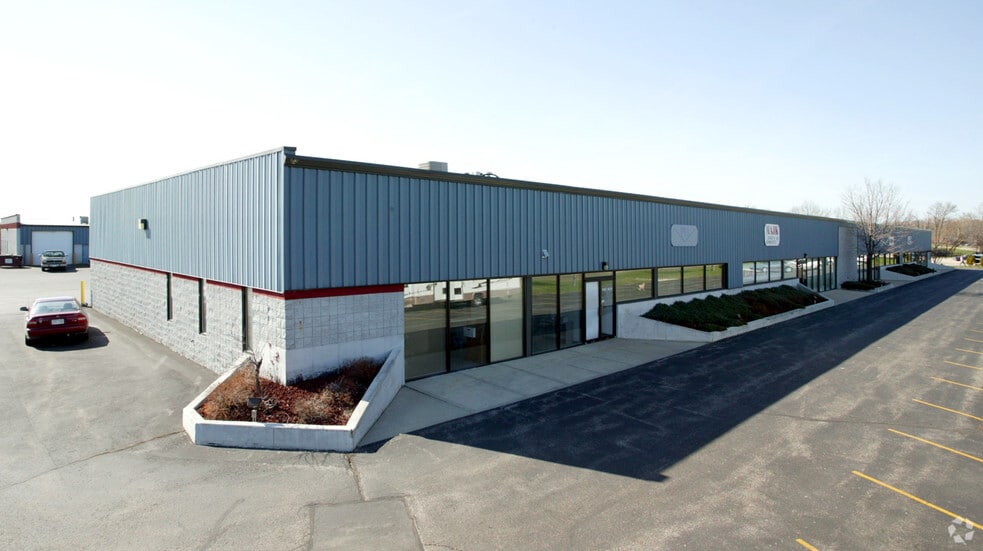 W182S8335 Racine Ave, Muskego, WI à louer - Photo du bâtiment - Image 1 de 4