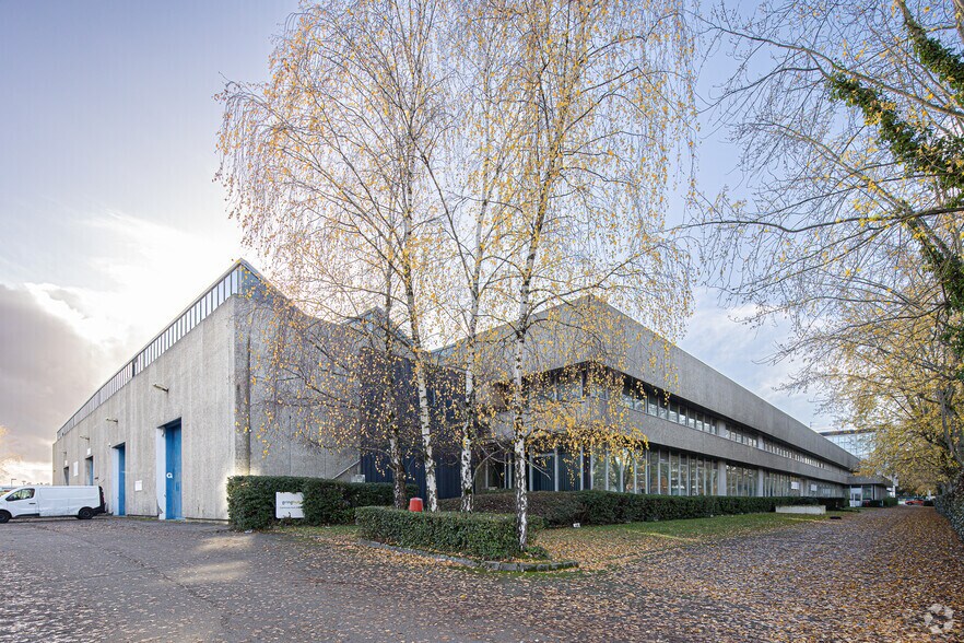 34 Avenue De L'Europe, Vélizy-Villacoublay à louer - Photo du bâtiment - Image 2 de 2