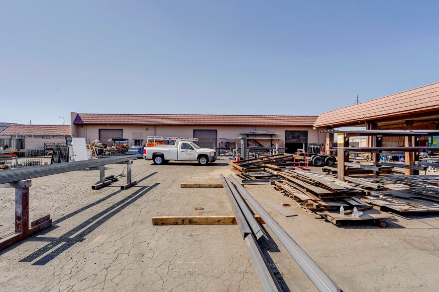 7828 N 68th Ave, Glendale, AZ for sale - Building Photo - Image 3 of 16